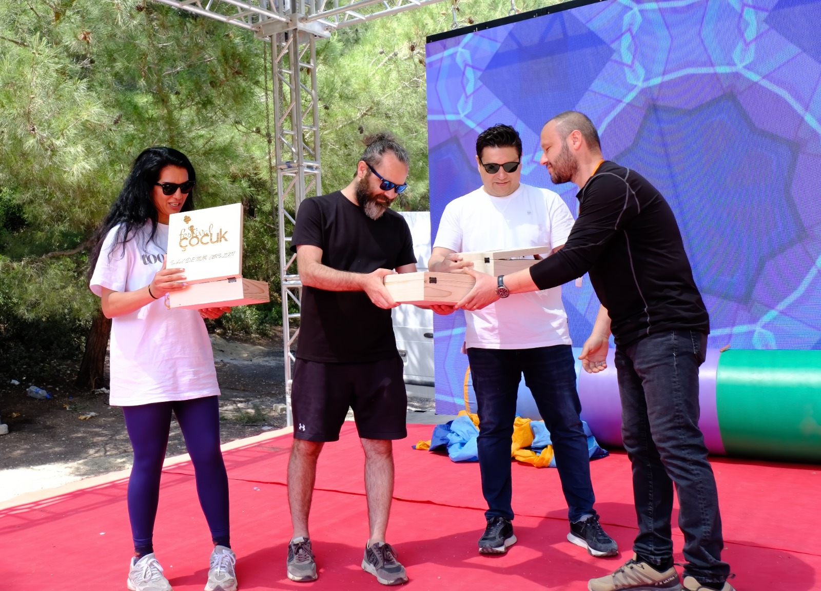 P H O T O 2025 05 13 15 49 30