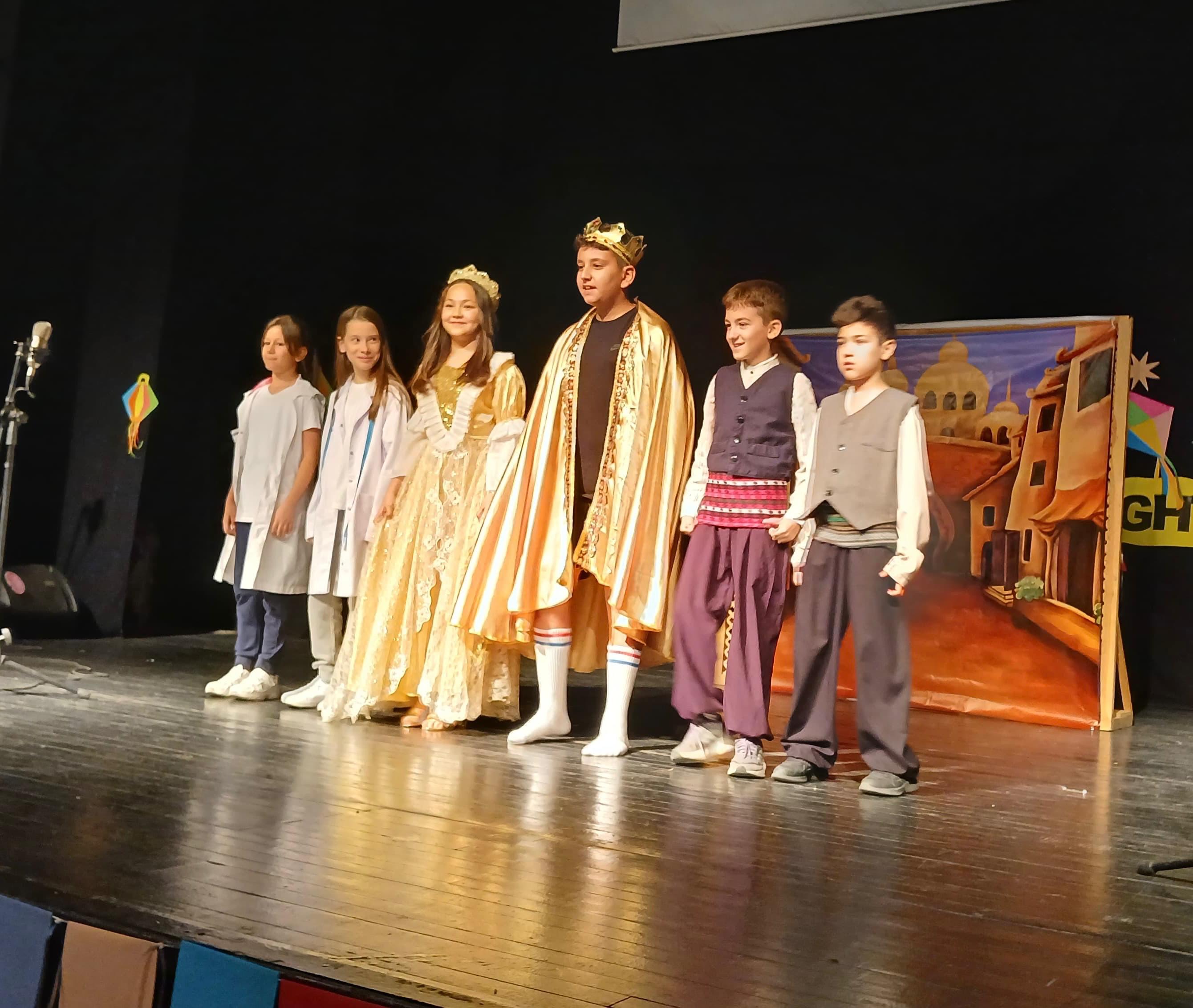 Yabanci Di̇ller (9)