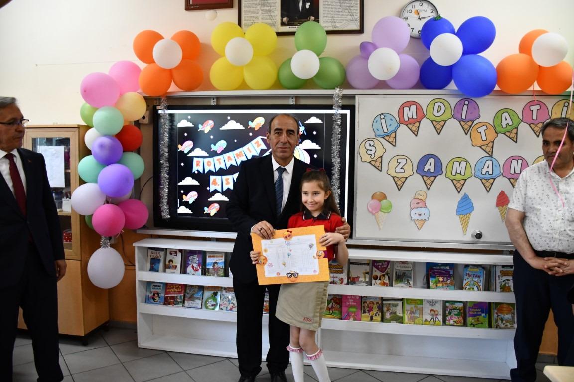 Cf53300A 27E1 4819 Bc5B Cf0413F1E4Fc