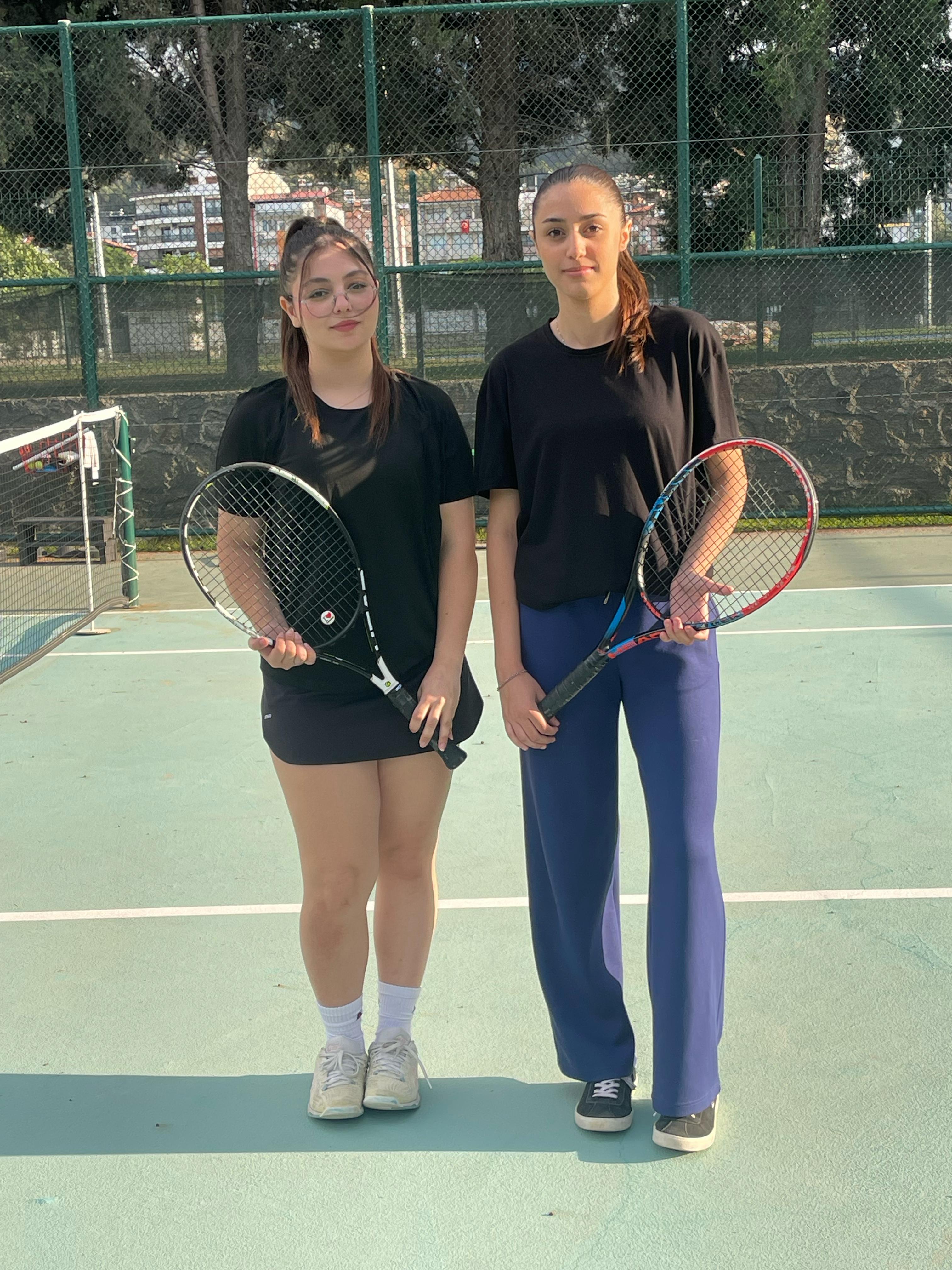 Teni̇s (8)-1