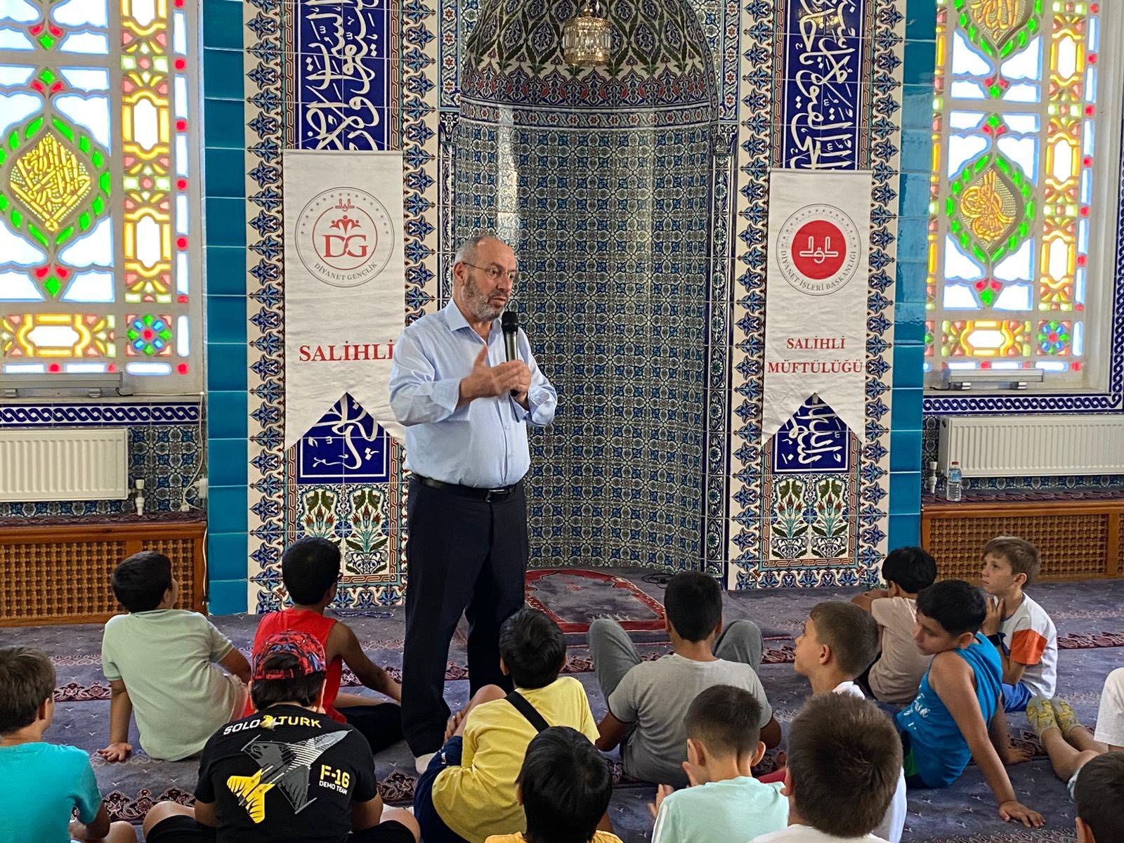 522643071 1351410646563582 1657107655885906874 N