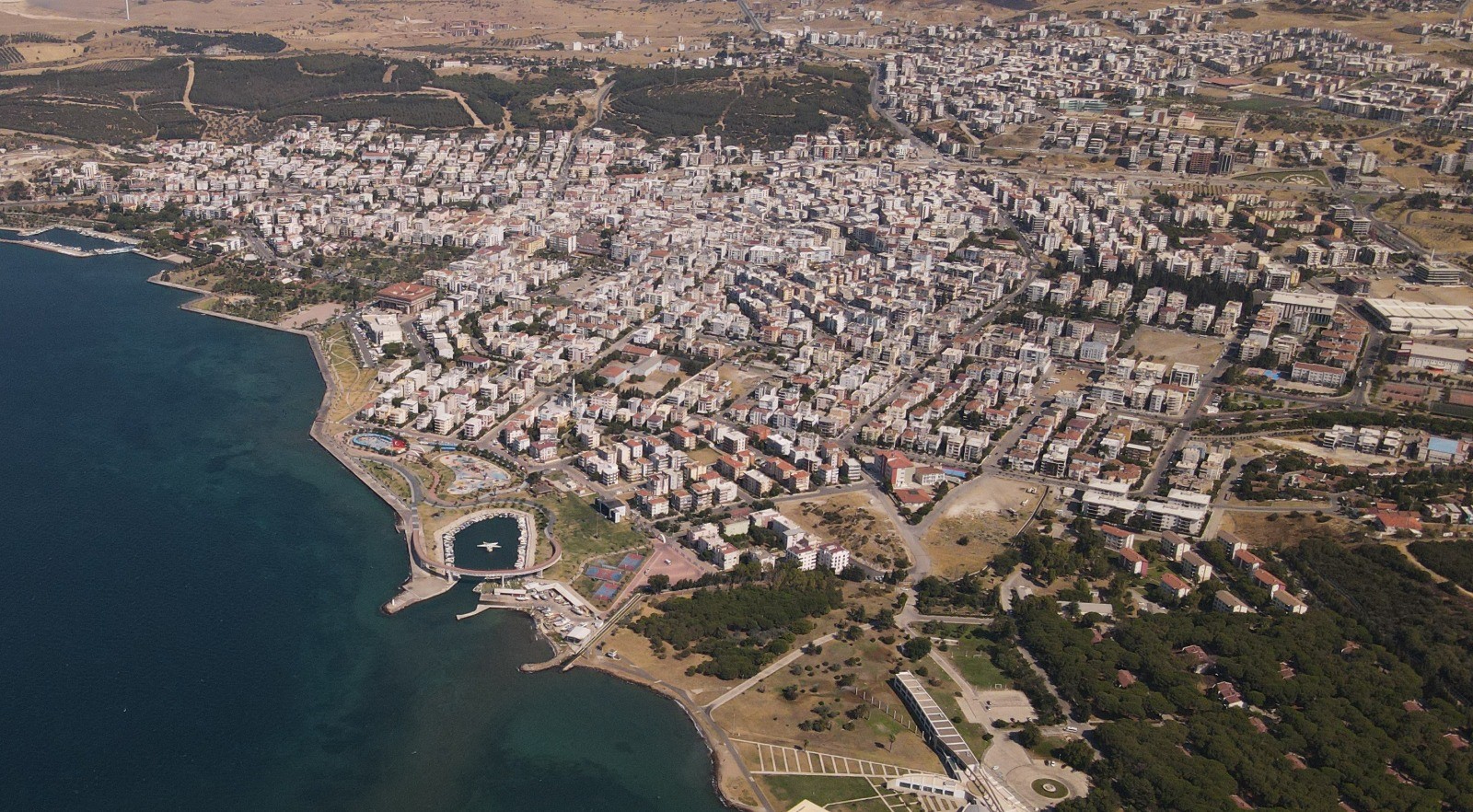 Aliaga Ates Yakma Yasagi 497689 01