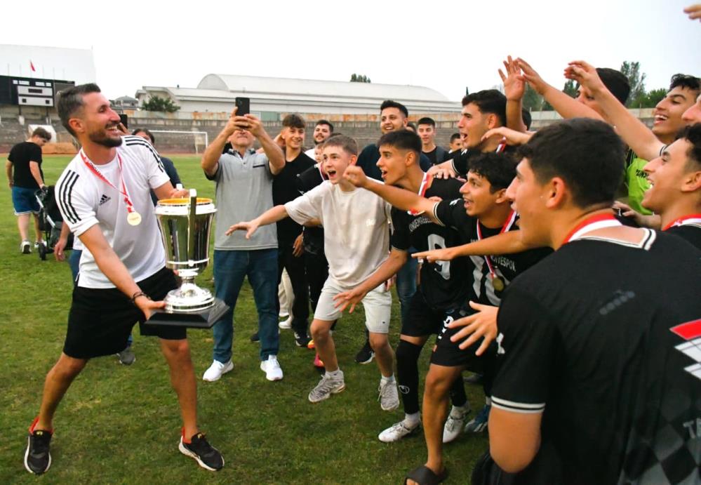 Yunusemre Belediye Spor (1)