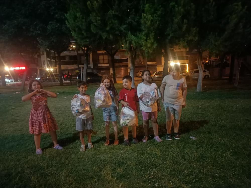 4Aac8322 1D83 4Ca9 9B93 75E26791666B