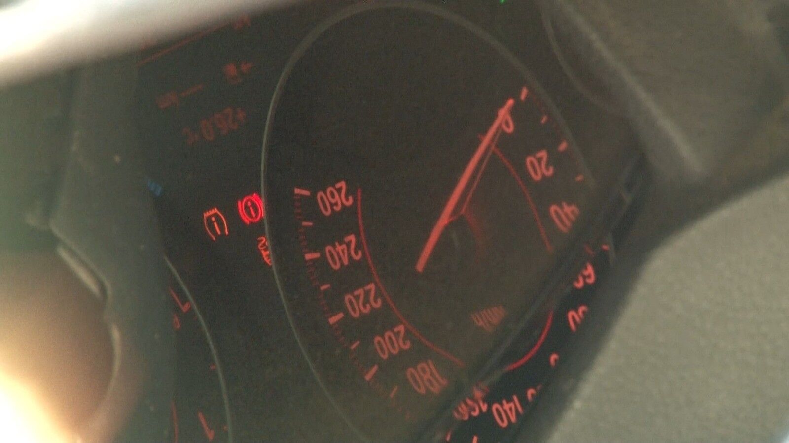 A W516566 03