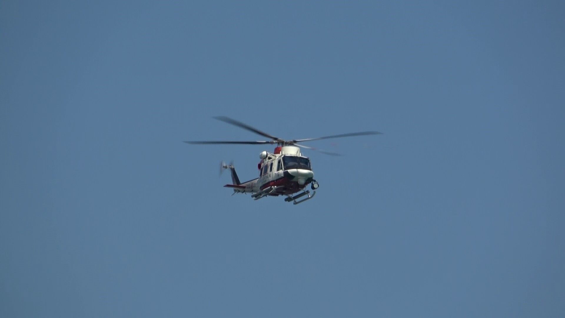 A W519860 04