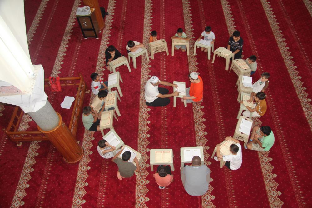 Cami Aşığı Genç (3)