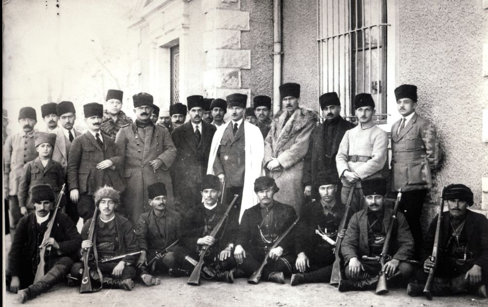 Cerkez Ethem Atatürk Salihli Istasyon