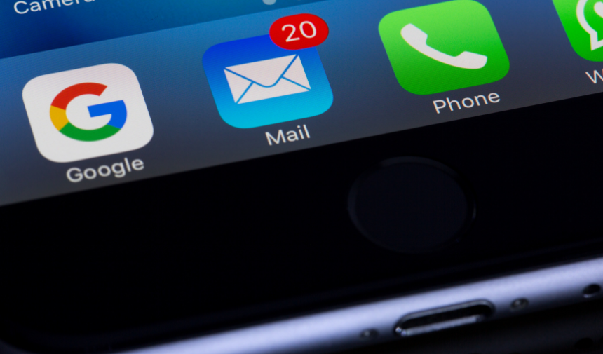 Eliniz Surekli Telefona Mi Gidiyor 2