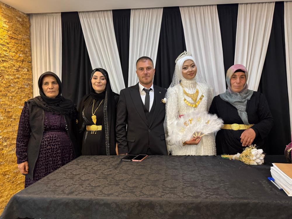 Endenozyalı Gelin (2)