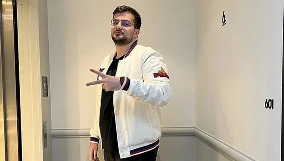 J F4 V9 Hbj2 Eq N37 U X Rs J Db Q