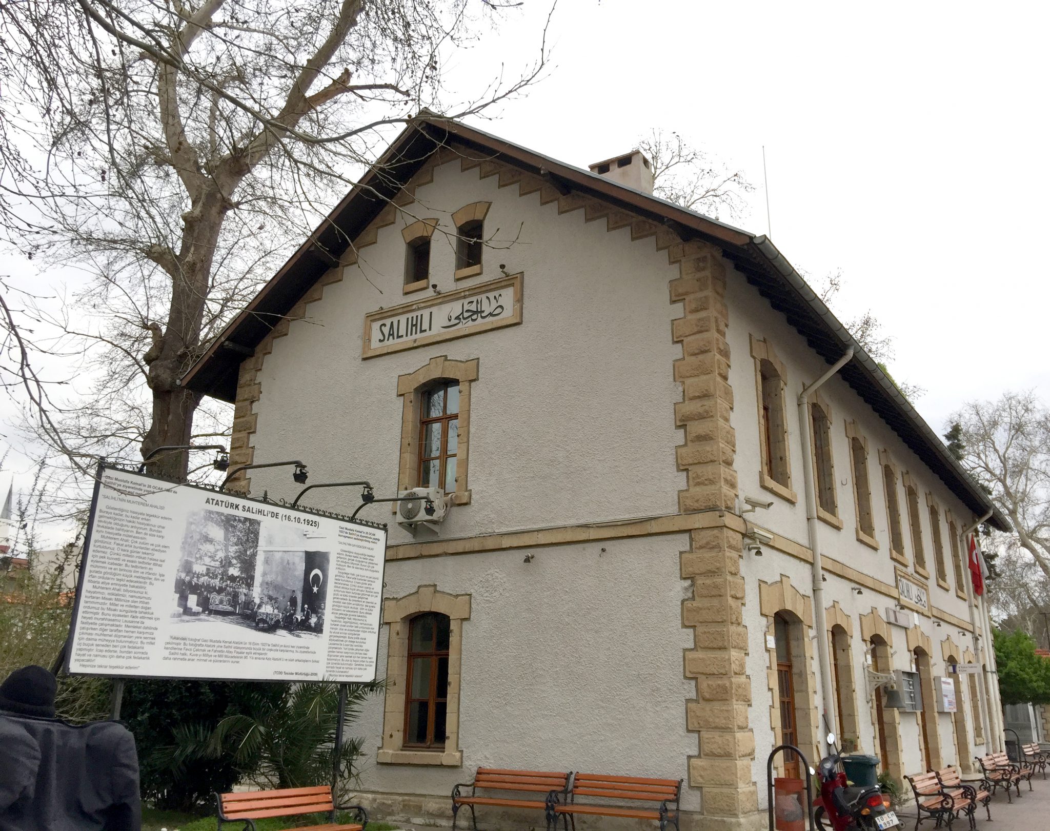 Salihli Istasyon Tren Gari