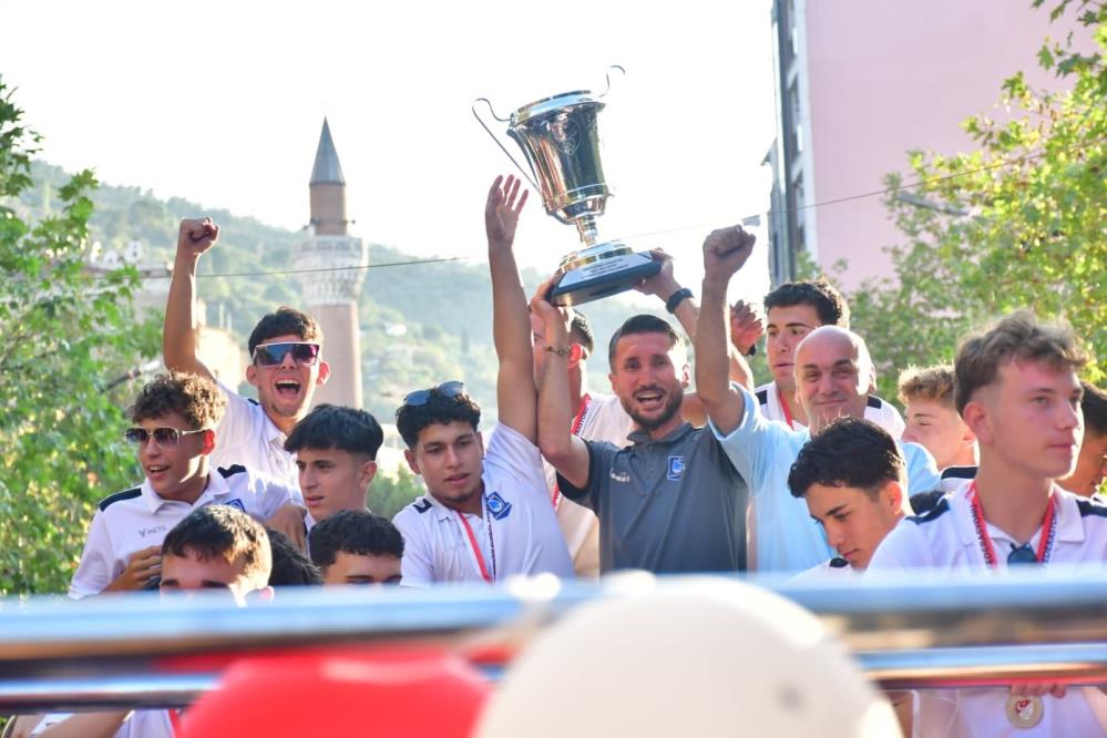 Yunusemre Şampiyon (4)