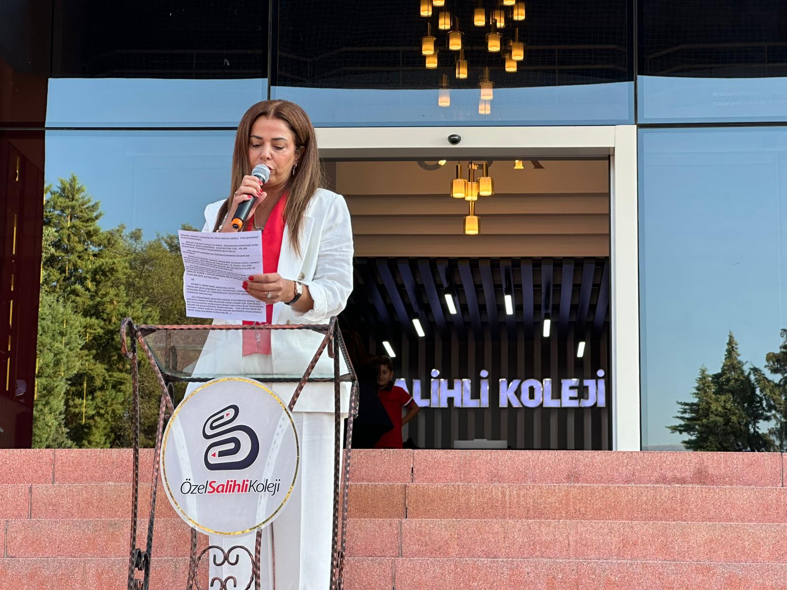 1Db762D4 6Eff 4A9F Ab44 C1818403B63C