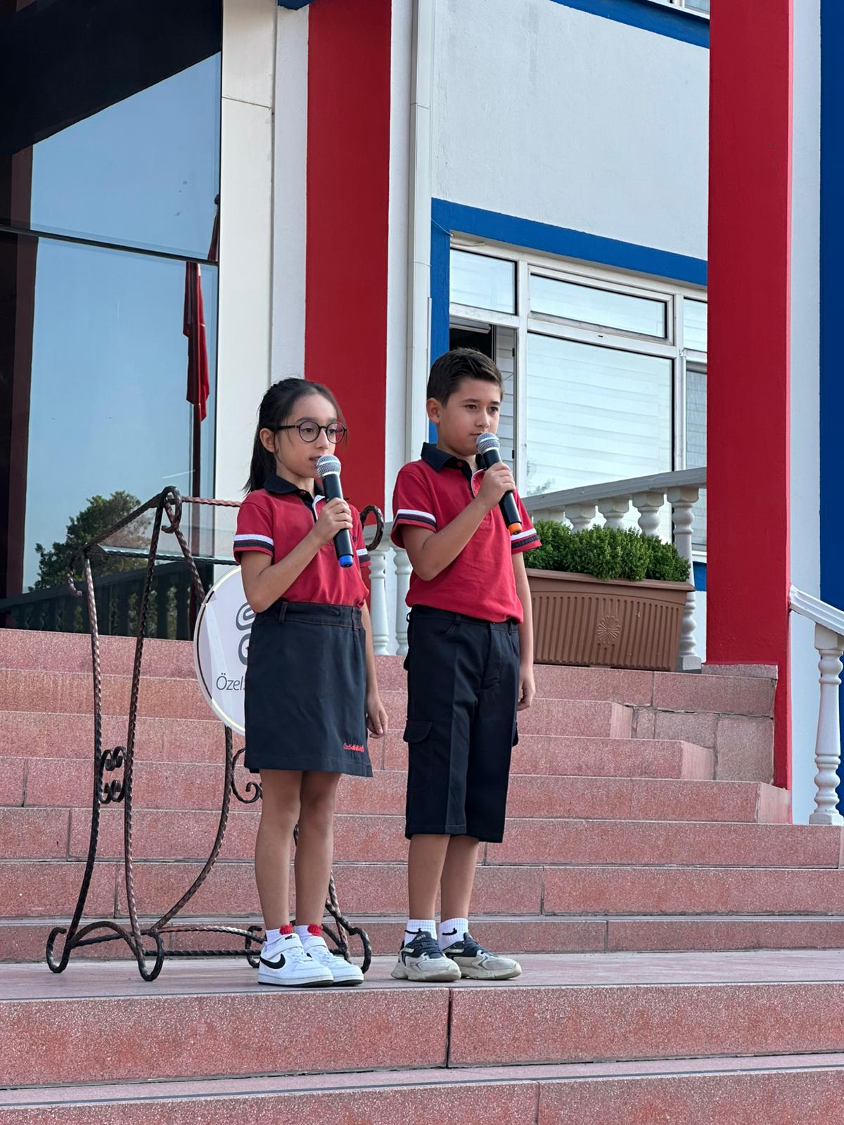 3F9A6E0F 46E4 4Cbc 812F D4D3696289D9