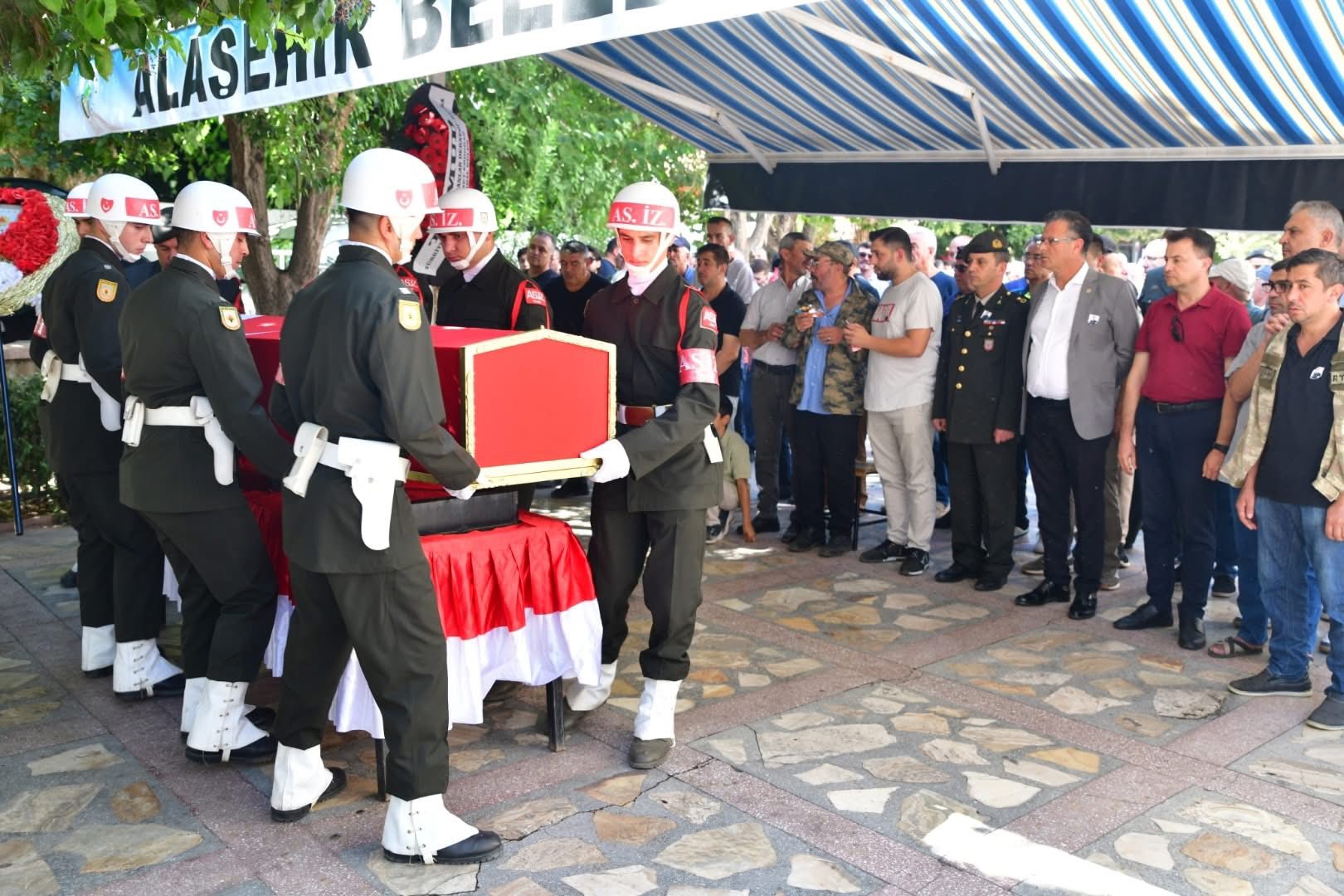 548778097 839525788401547 877048767467171515 N