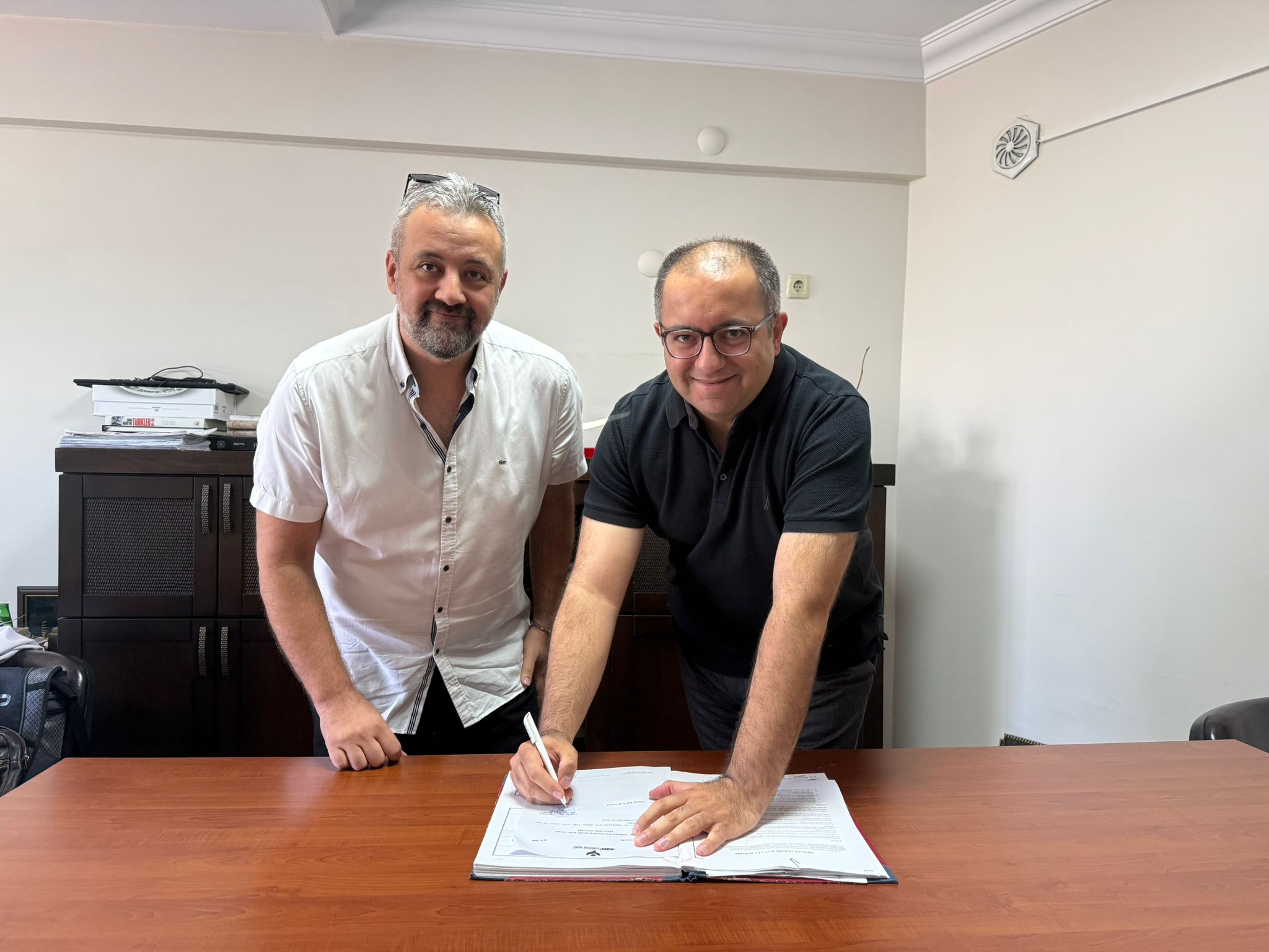 56A1Df00 Ac5B 4B3D Ac12 E3234391C48B