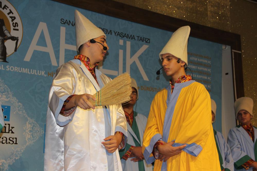 94 Yasindaki Bakkal Abdul Balolsun Manisada Yilin Ahisi Secildi (7)