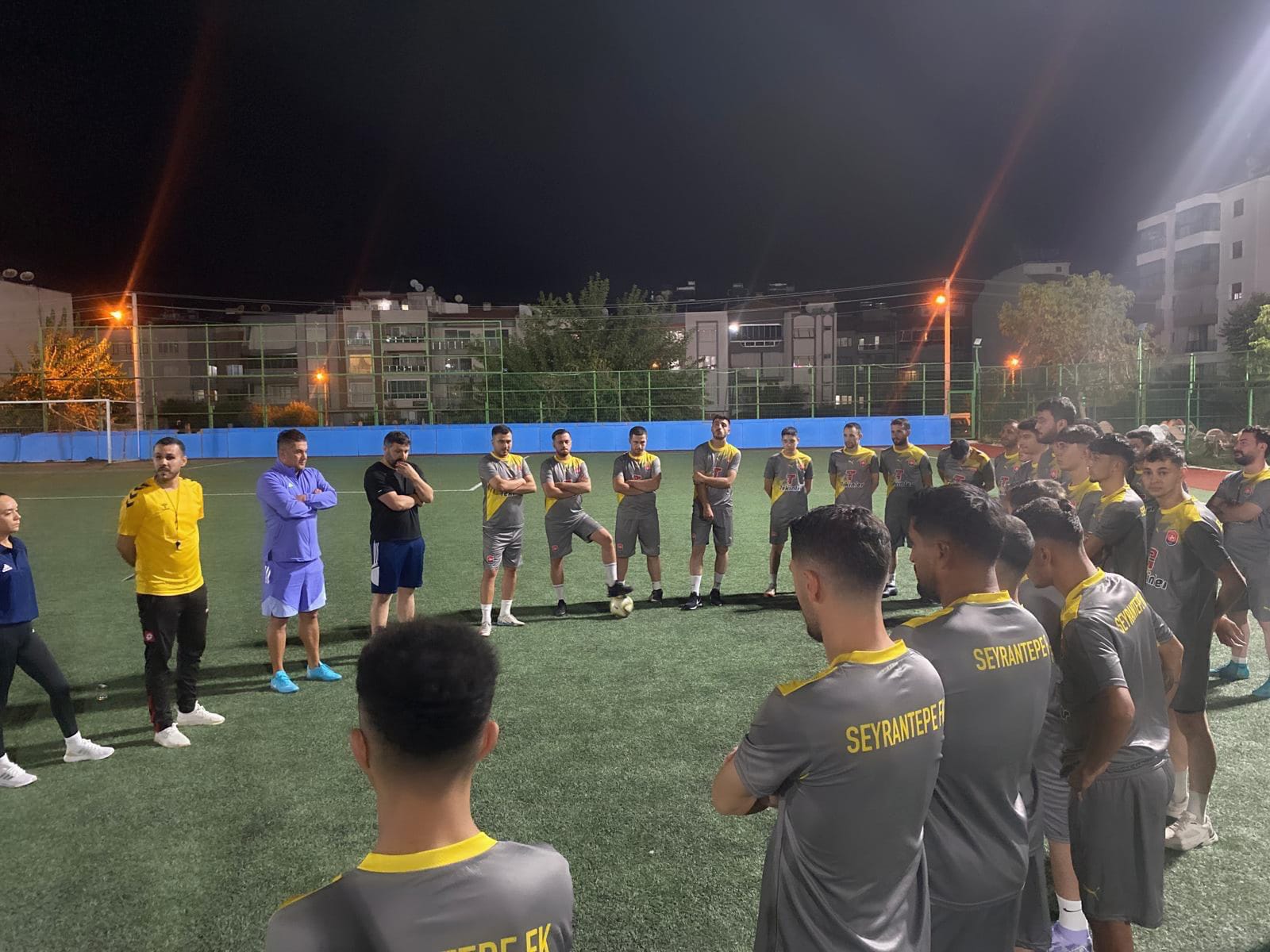 9F9D3C6C A42D 4E7E A21A 218D5D33E95E