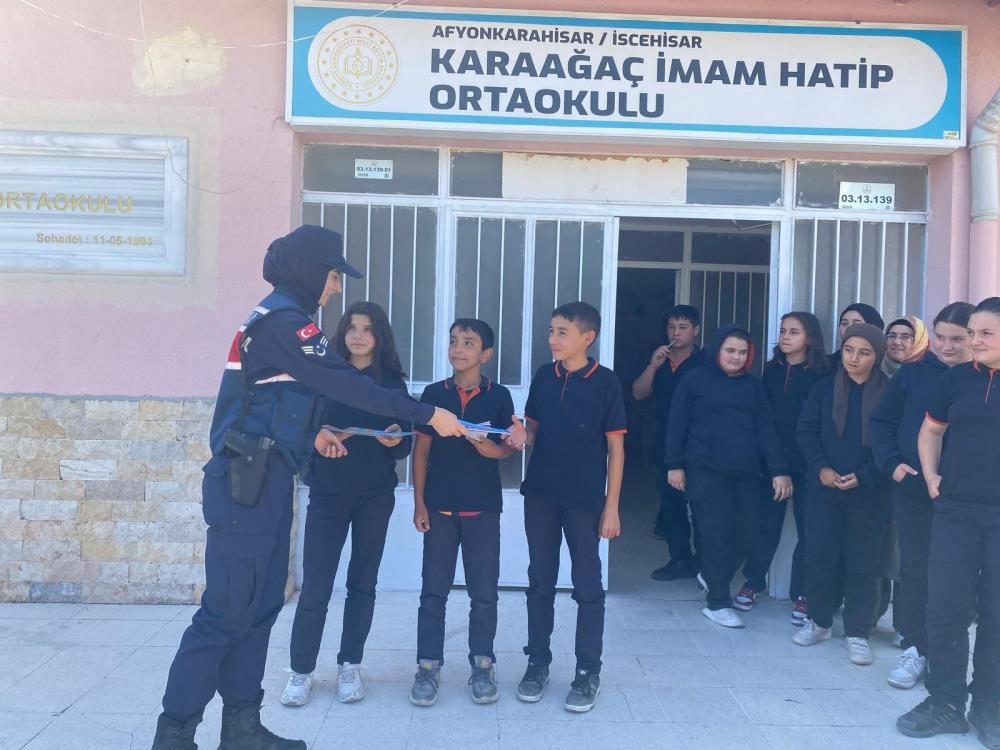 Afyonkarahisarda Kadina Yonelik Siddetle Mucadele Semineri Duzenlendi (2)