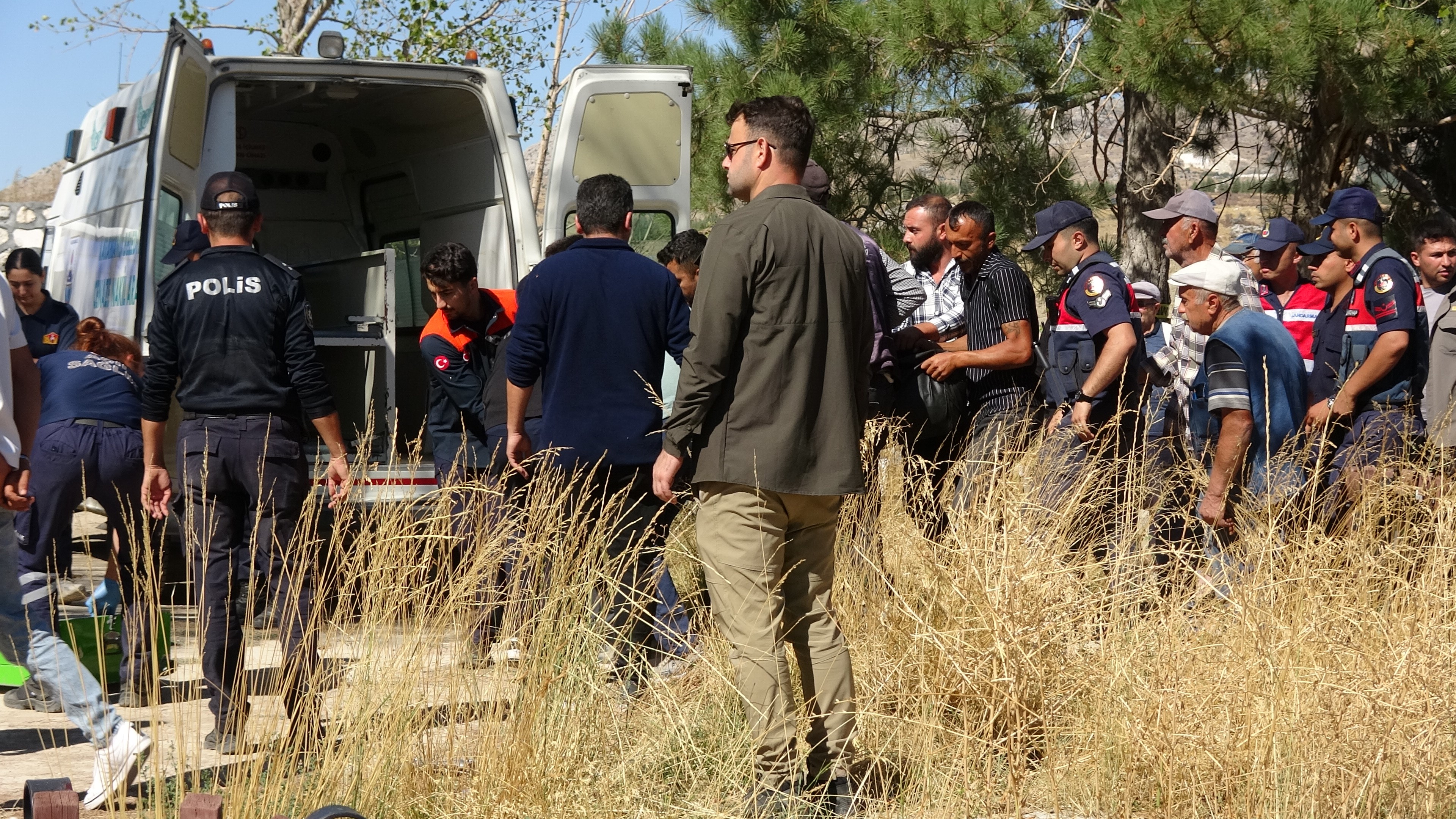 Ailesi Umutla Bekledi, Acı Haber Geldi! Emekli Polisin Cansız Bedeni Bulundu (3)
