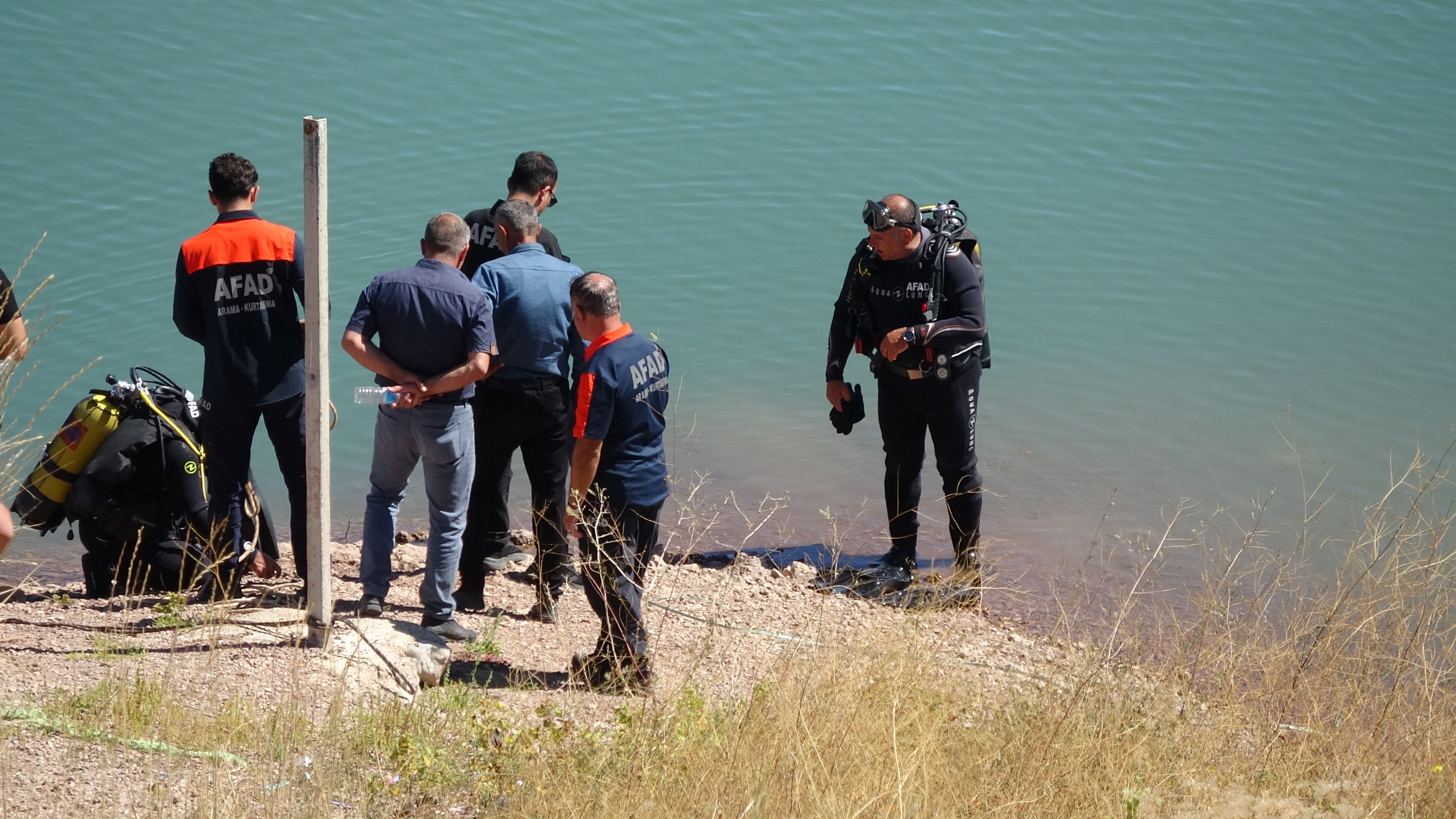 Ailesi Umutla Bekledi, Acı Haber Geldi! Emekli Polisin Cansız Bedeni Bulundu (7)