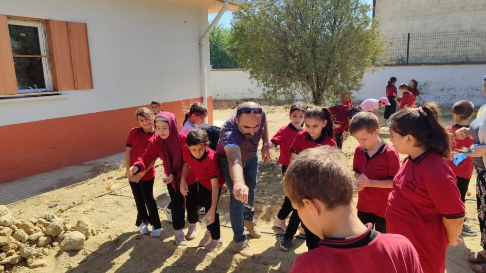 Alasehirde Ogrenciler Ve Veliler Yesil Vatan Icin El Ele (4)