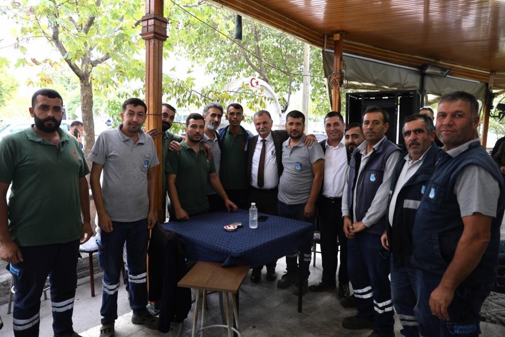 Baskan Balaban 75 Yil Mahallesi Esnafini Ziyaret Etti (5)