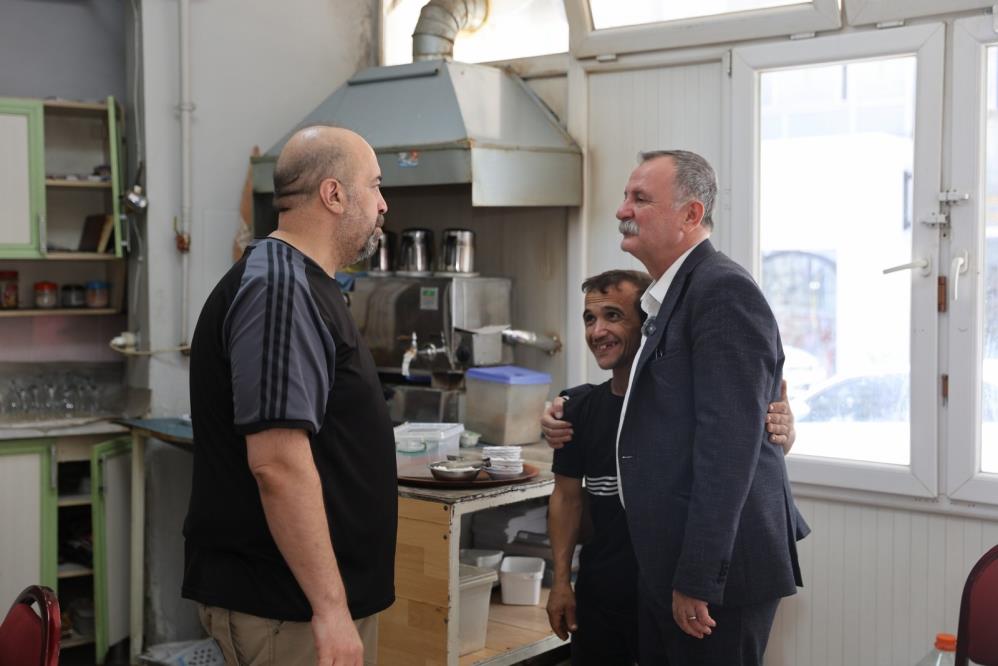 Baskan Balaban Manisada Esnafla Bulustu (2)