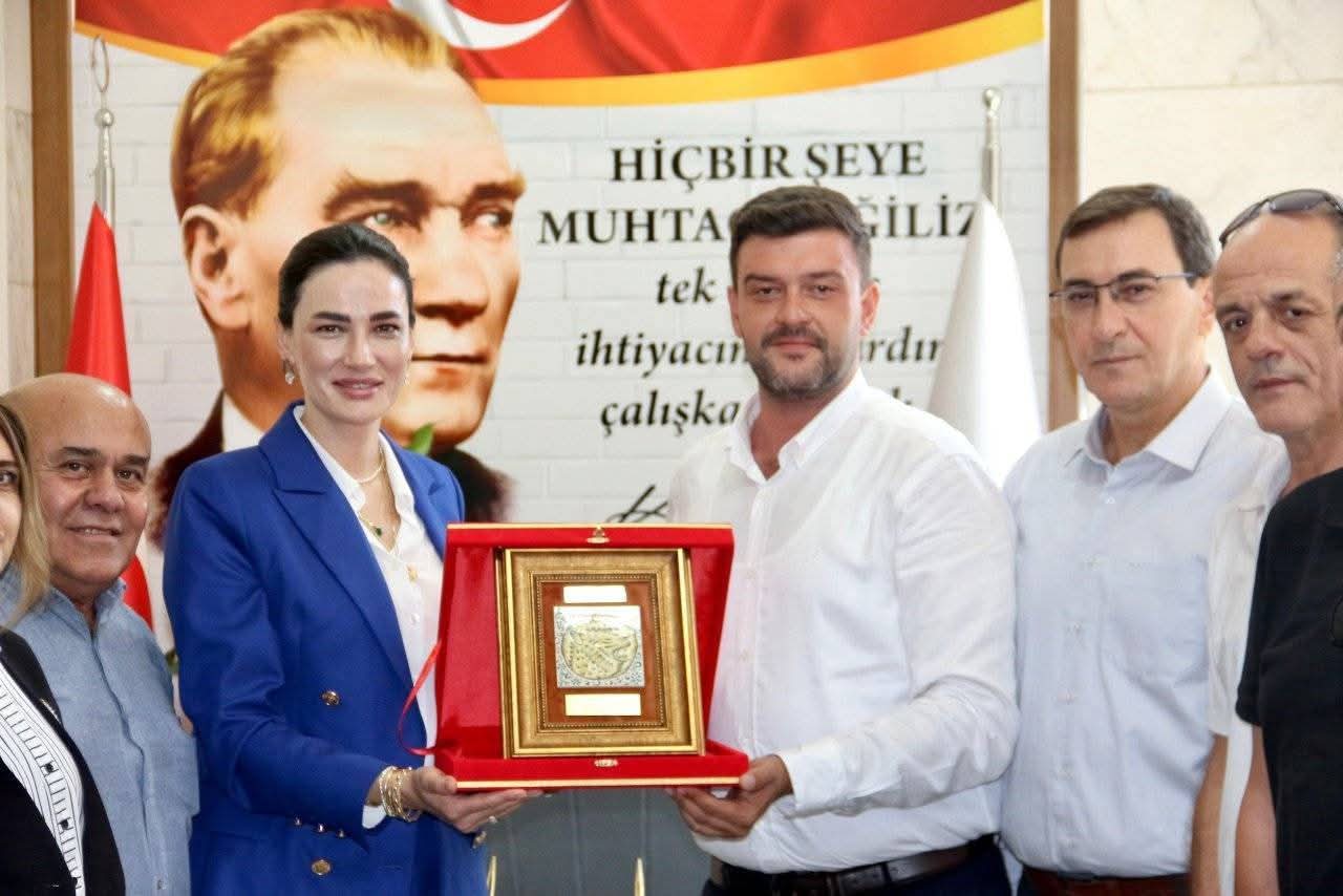 C0194369 E2Ef 47Fe B331 5Ce41C054D4B