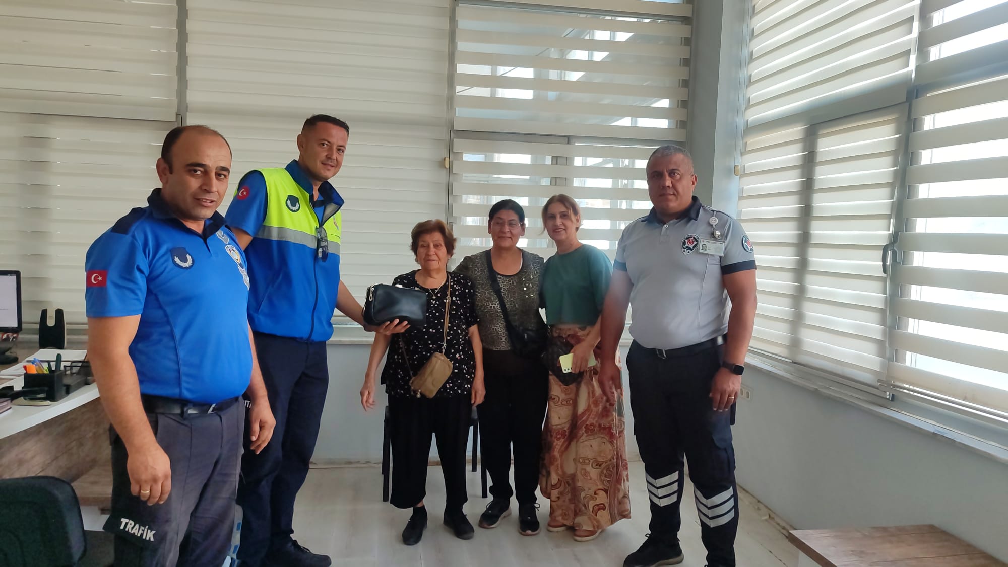 Ca32E532 8679 44B6 A56C A648F541Af8A