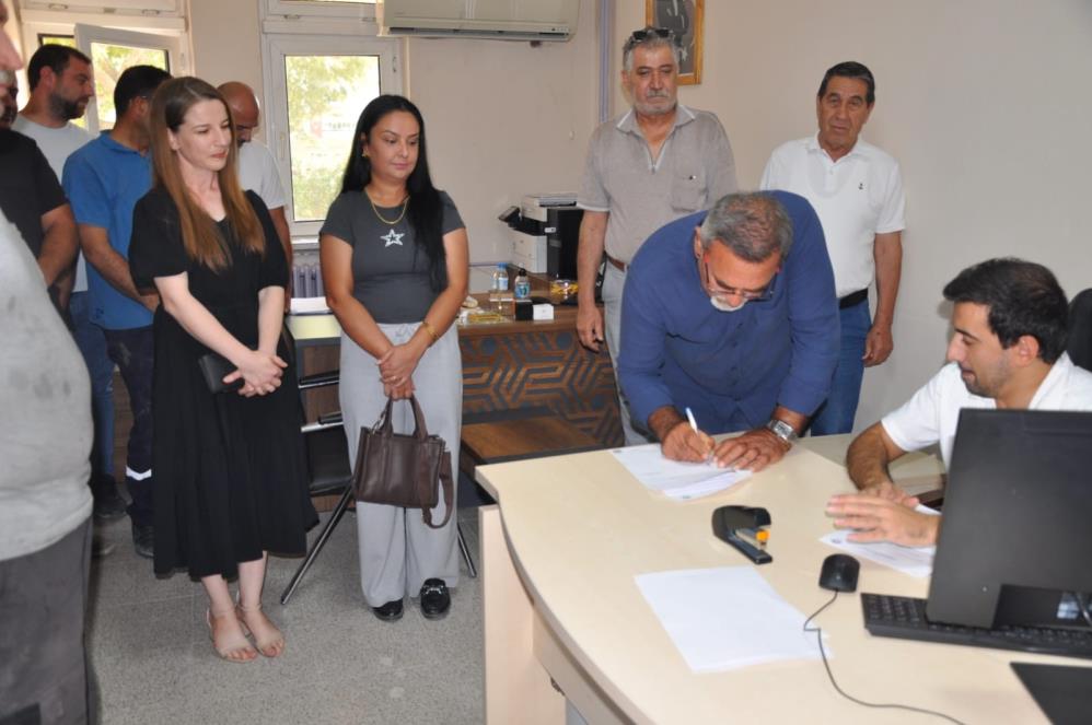 Chp Selendi Ilce Baskani Cemil Kurt Mazbatasini Aldi (2)