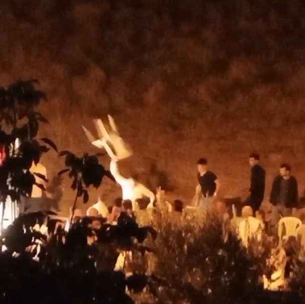 Düğününde Arbede Gelin Ve Damat Arasında Sandalyeler Havada Uçtu (4)