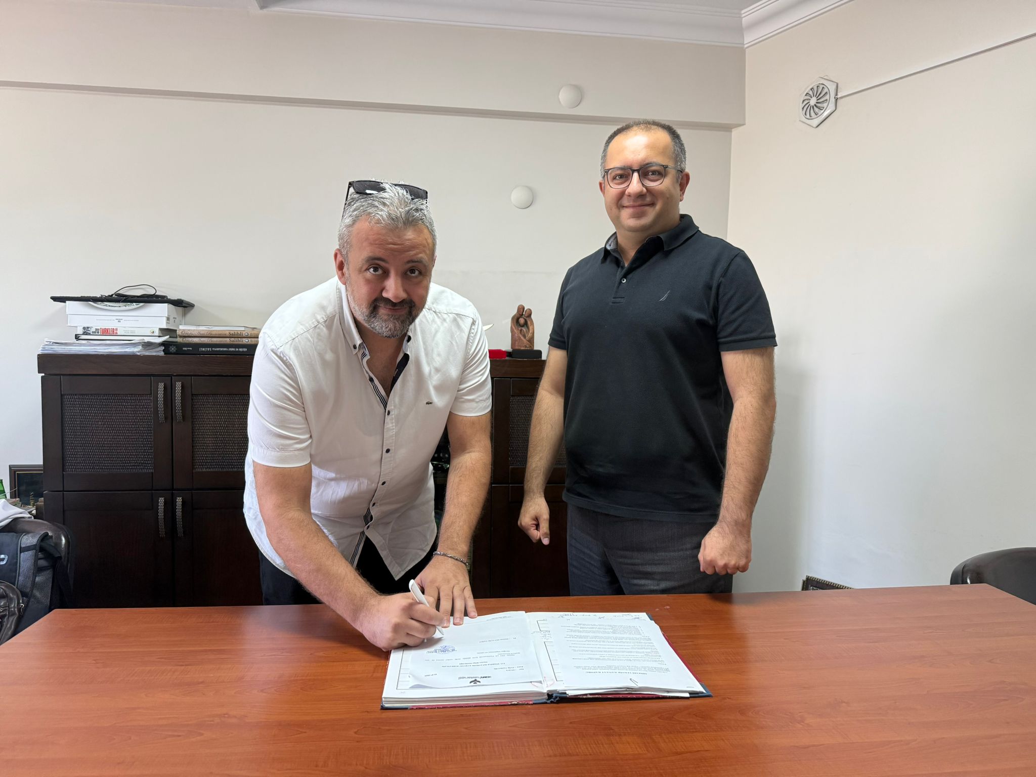 E5700A73 1Af0 43B5 Bed8 5A9689B9152A