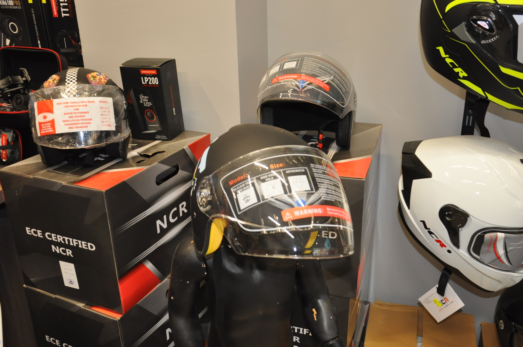 Egece Moto Ve Aksesuar Salihlide Hizmete Acildi (15)