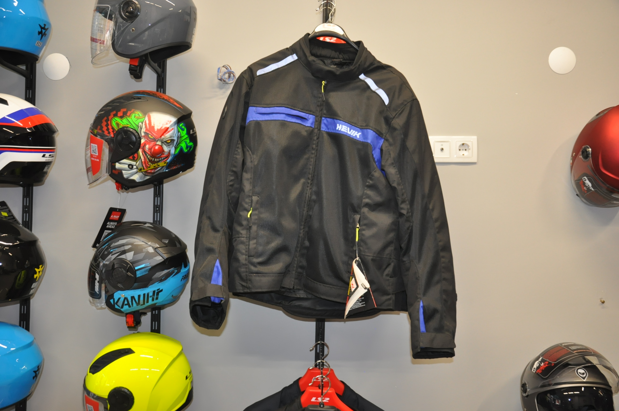 Egece Moto Ve Aksesuar Salihlide Hizmete Acildi (4)