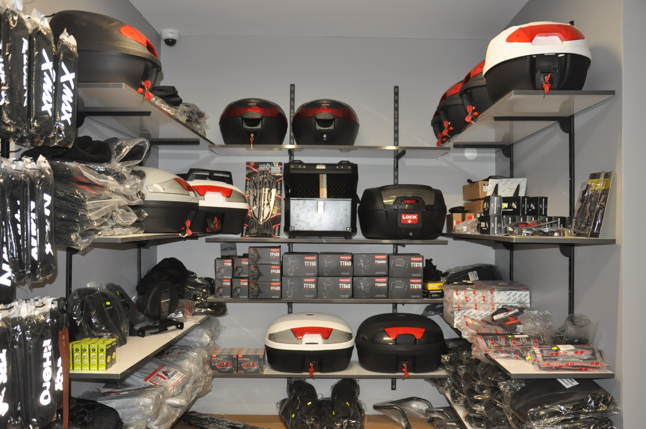 Egece Moto Ve Aksesuar Salihlide Hizmete Acildi (6)