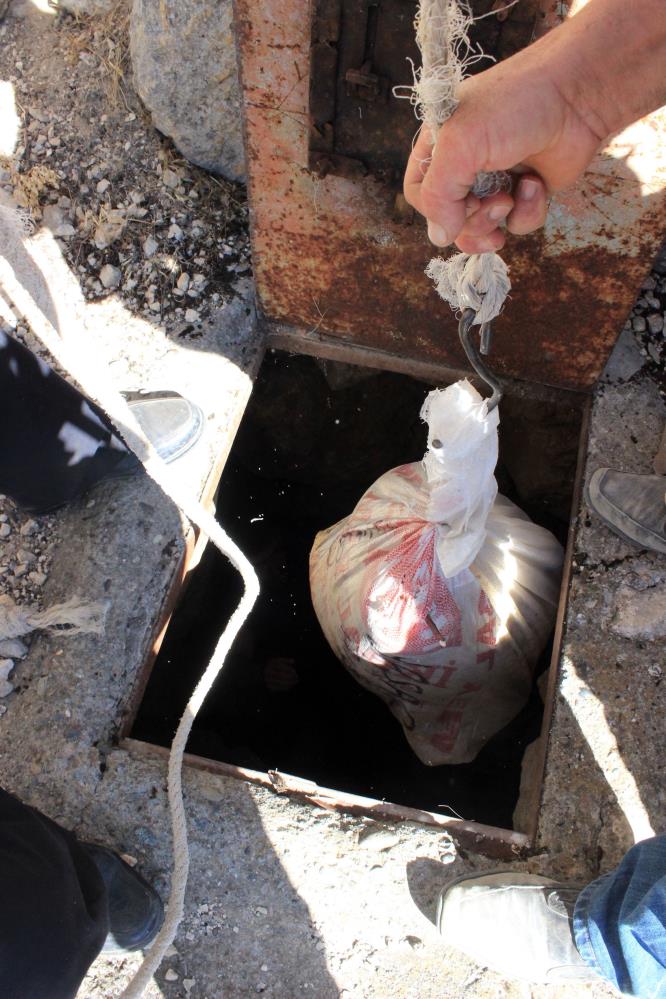 Erzincanda Yuzyillik Gelenek Peynirler Hala Buz Magaralarinda Saklaniyor (3)