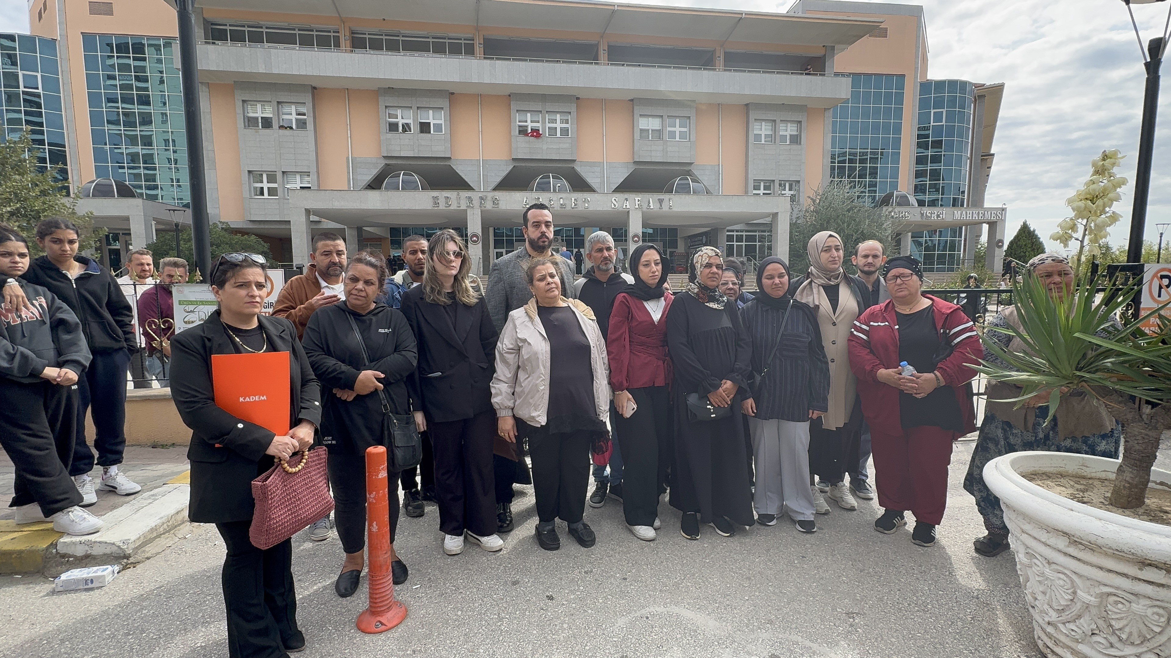 Eski Sevgilisini 30 Bıçak Darbesiyle Öldürdü 15 Yaşındaki Sanığa 20 Yıl Hapis (2)