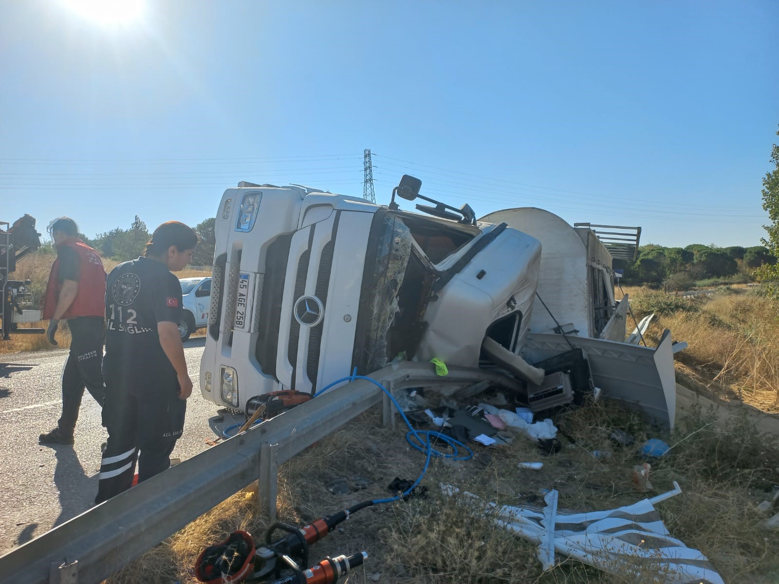 Kahreden Kaza! Direksiyon Hakimiyetini Kaybetti, Canından Oldu (3)
