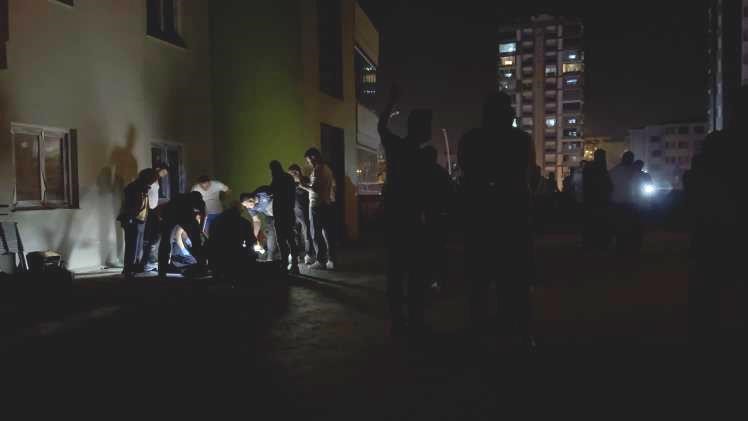 Kahreden Olay Lise Öğrencisi 12. Kattan Düşerek Hayatını Kaybetti (2)