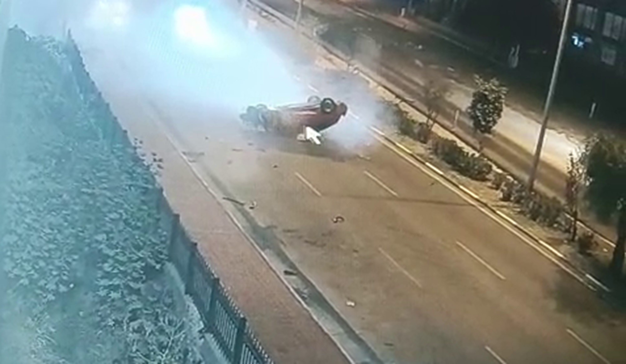 Kaldırımdaki Yayalar Dehşet Yaşadı 3 Kişinin Öldüğü Korkunç Kaza Kamerada (5)