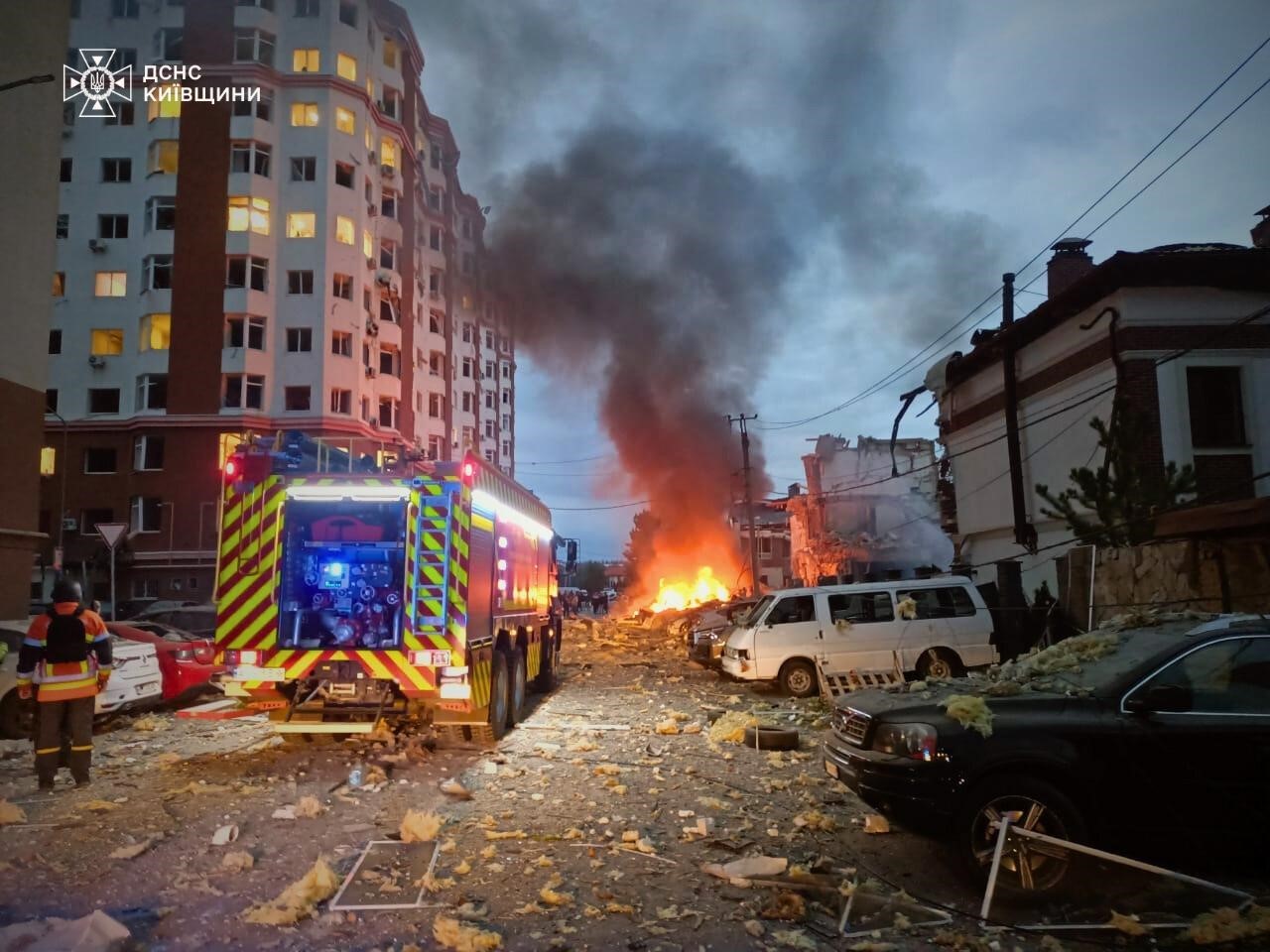 Kiev’de Bombardıman Sığınağa Girmeyen Türk Şoför Bombalı Saldırıda Öldü (6)