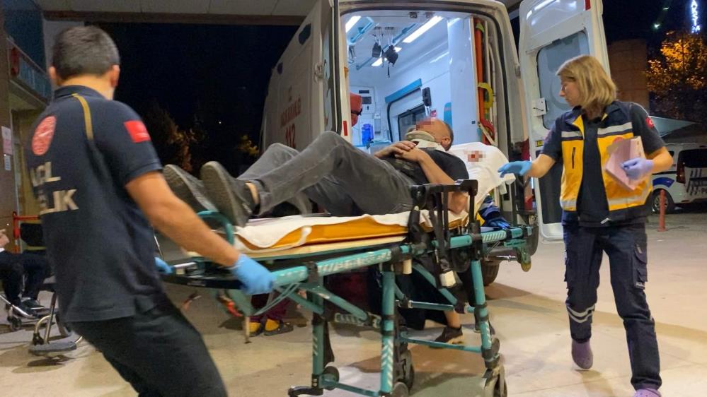 Kontrolden Cikan Atv Devrildi 1I Agir 2 Yarali (5)