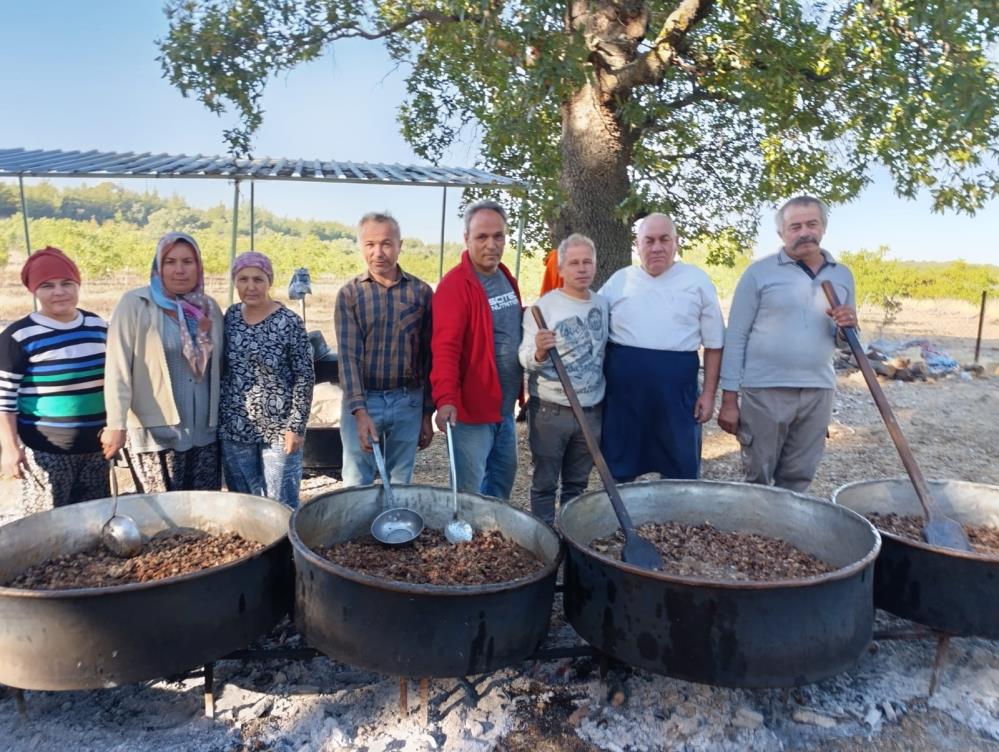 Kulada Bagdatli Sultan Anma Etkinligi Binlerce Kisiyi Bulusturdu (4)