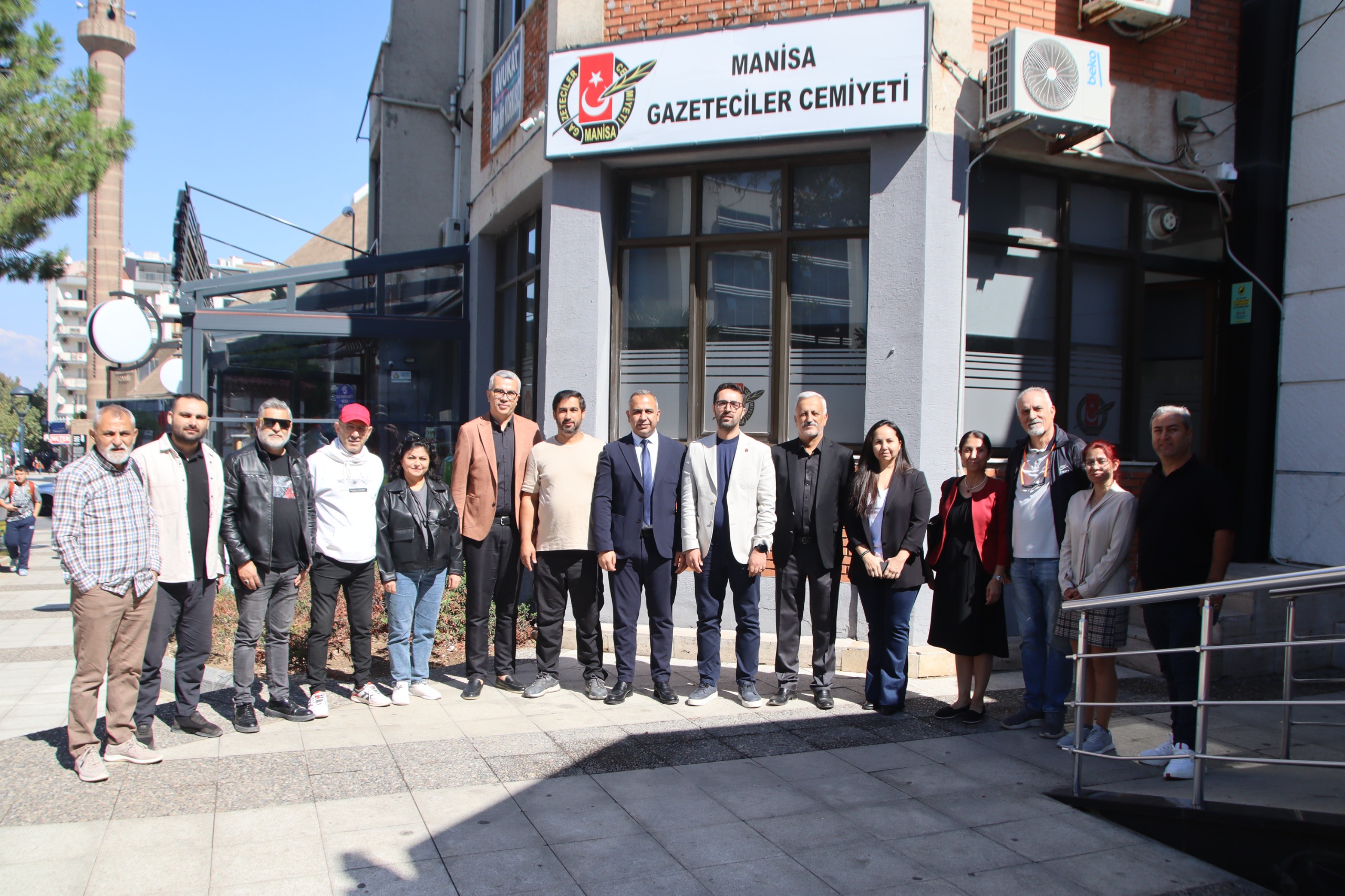 Mani̇sa Gazeteci̇ler (1)-1