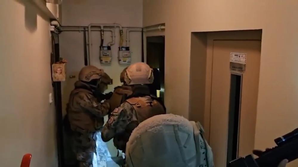 Manisa Ile Birlikte 18 Ilde Es Zamanli Dolandiricilik Operasyonu 41 Tutuklama (3)