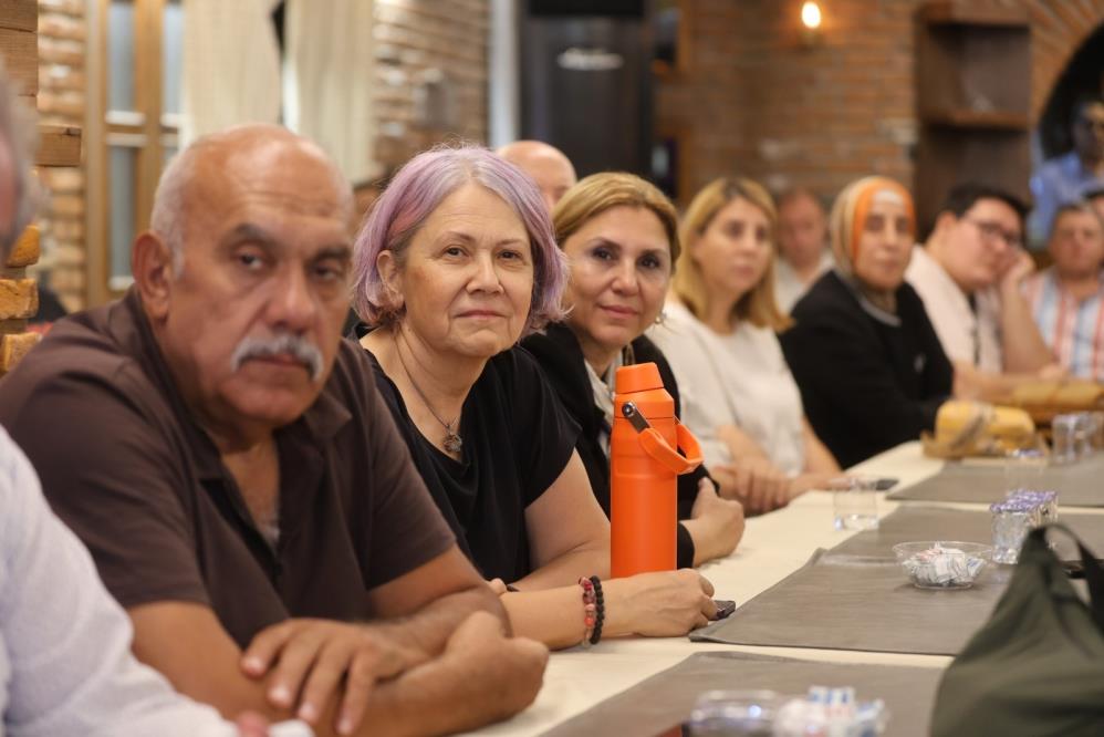 Manisada Baskan Balaban Dostlar Meclisinde Calismalarini Anlatti (4)