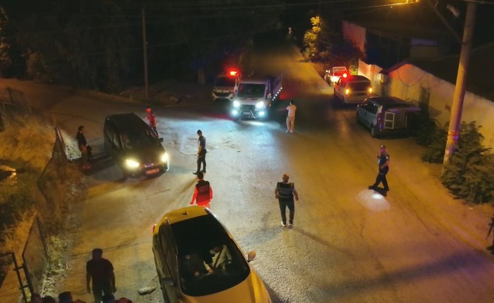 Manisada Narko Alan Uygulamasi Binlerce Kisi Sorgulandi Aranan Sahislar Yakalandi (1)-1