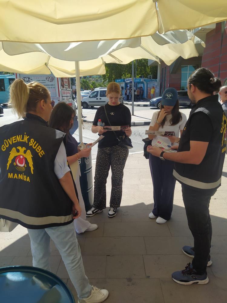 Manisada Universite Ogrencilerine Guvenli Universite Bilgilendirmesi (2)